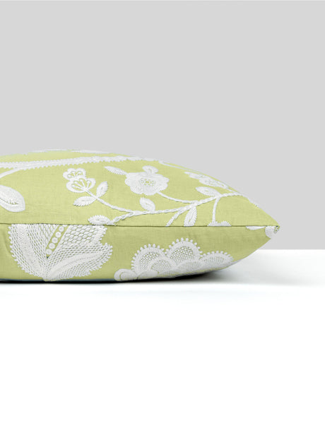 Scalamandre SC 0002SDDK27151 KENSINGTON EMBROIDERY PILLOW - 