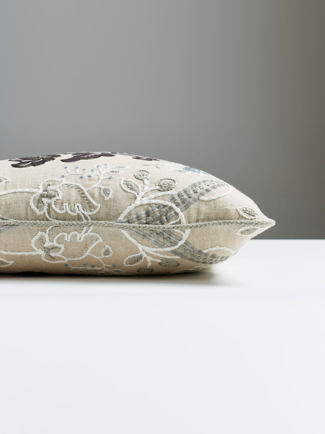 Scalamandre SC 0003ISABPILL ISABELLA EMBROIDERY PILLOW - Pil