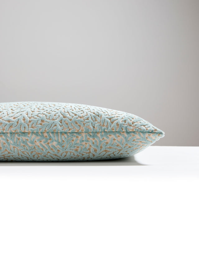 Scalamandre SC 0003LBDK27077 CORALLINA VELVET PILLOW - Pillo