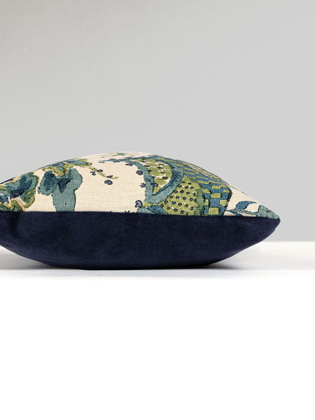 Scalamandre SC 0003MBDK16590 KELMESCOTT / AURORA PILLOW - Pi