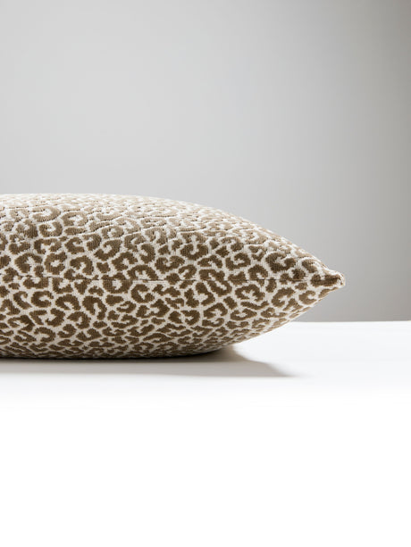 Scalamandre SC 0003SDDK27037 PANTHERA VELVET PILLOW - Pillow