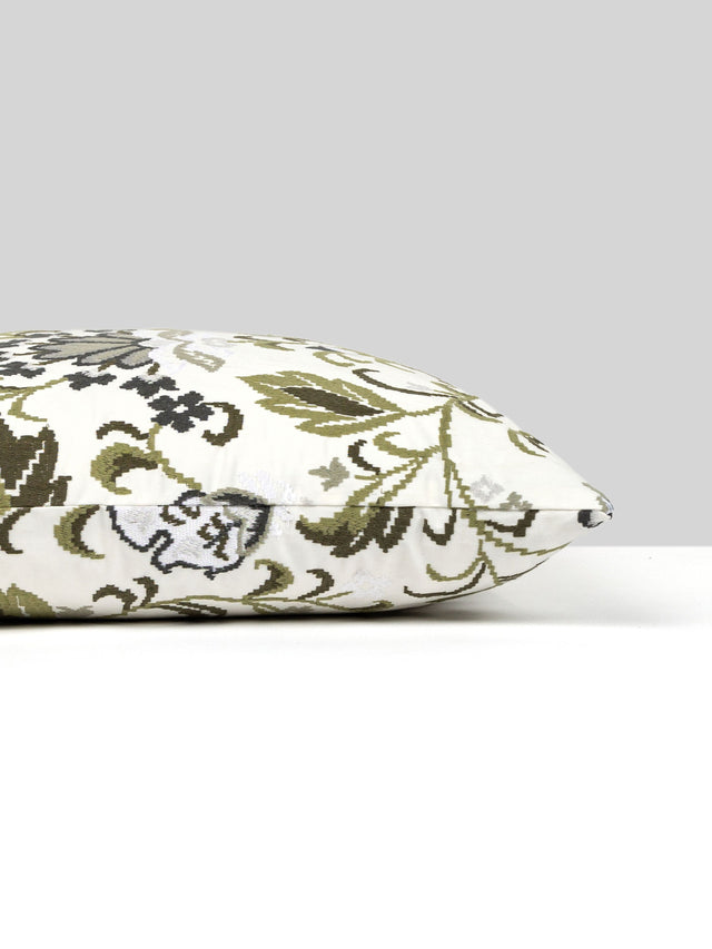 Scalamandre SC 0003SDDK27173 DELPHINE EMBROIDERY PILLOW - Pi