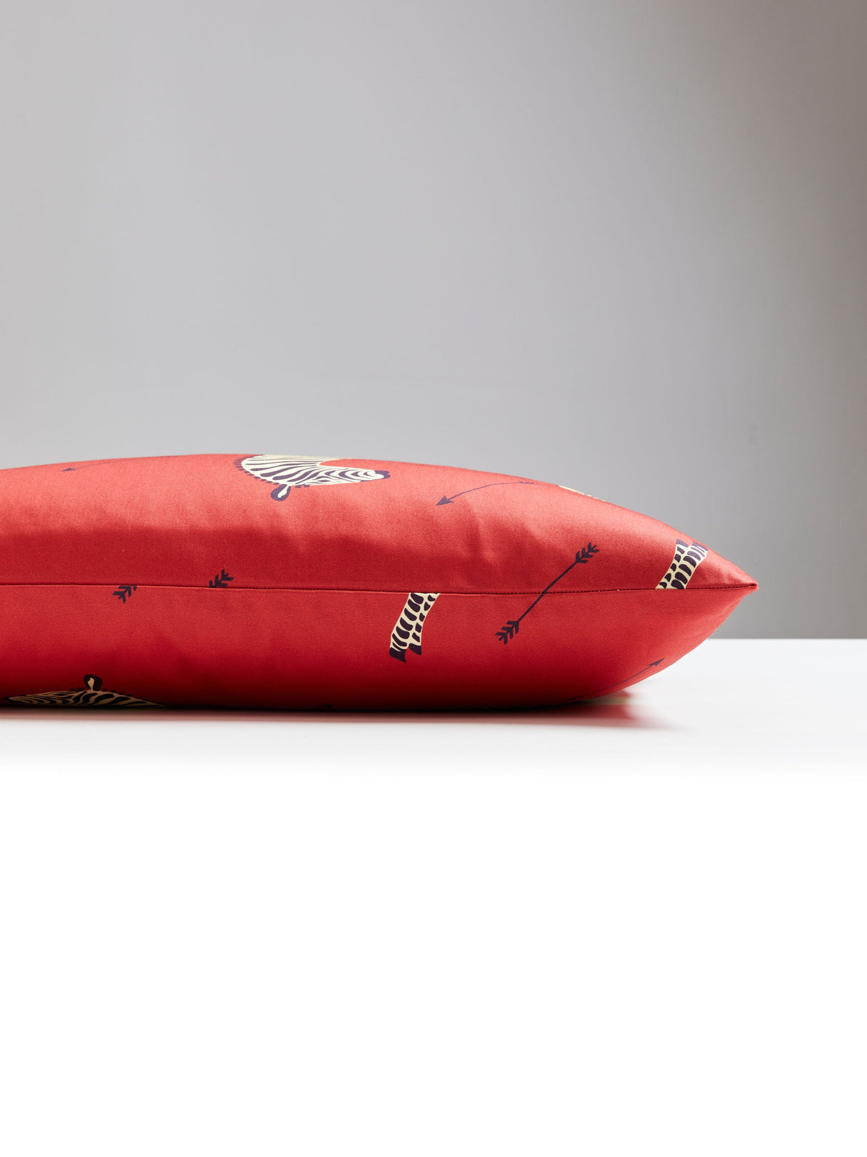 Scalamandre SC 0005LPZEBPILL ZEBRAS PETITE LUMBAR PILLOW - P