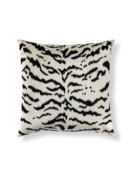 Scalamandre SC 0006TDDK26167 TIGRE/VELVET PILLOW - Pillow Co