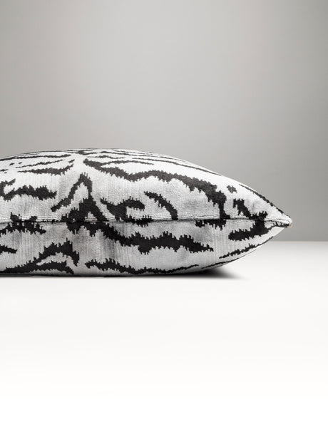 Scalamandre SC 0006TIGRPILL TIGRE PILLOW - Pillow Collection
