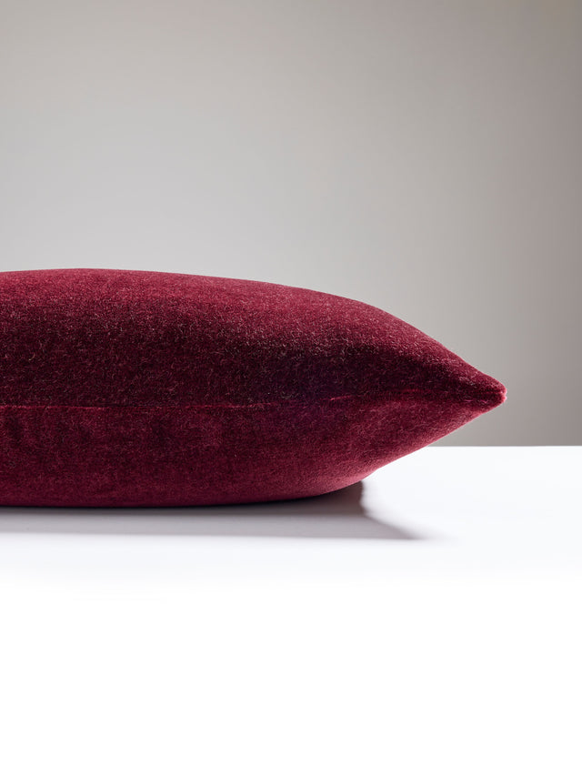 Scalamandre SC 0009SDDKMAKA MAKALU MOHAIR PILLOW - Pillow Co
