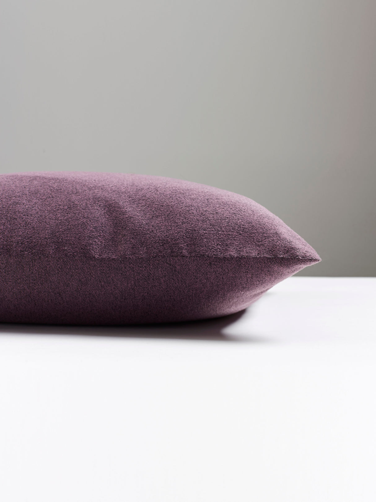 Scalamandre SC 0011DAPPPILL DAPPER FLANNEL PILLOW - Pillow C