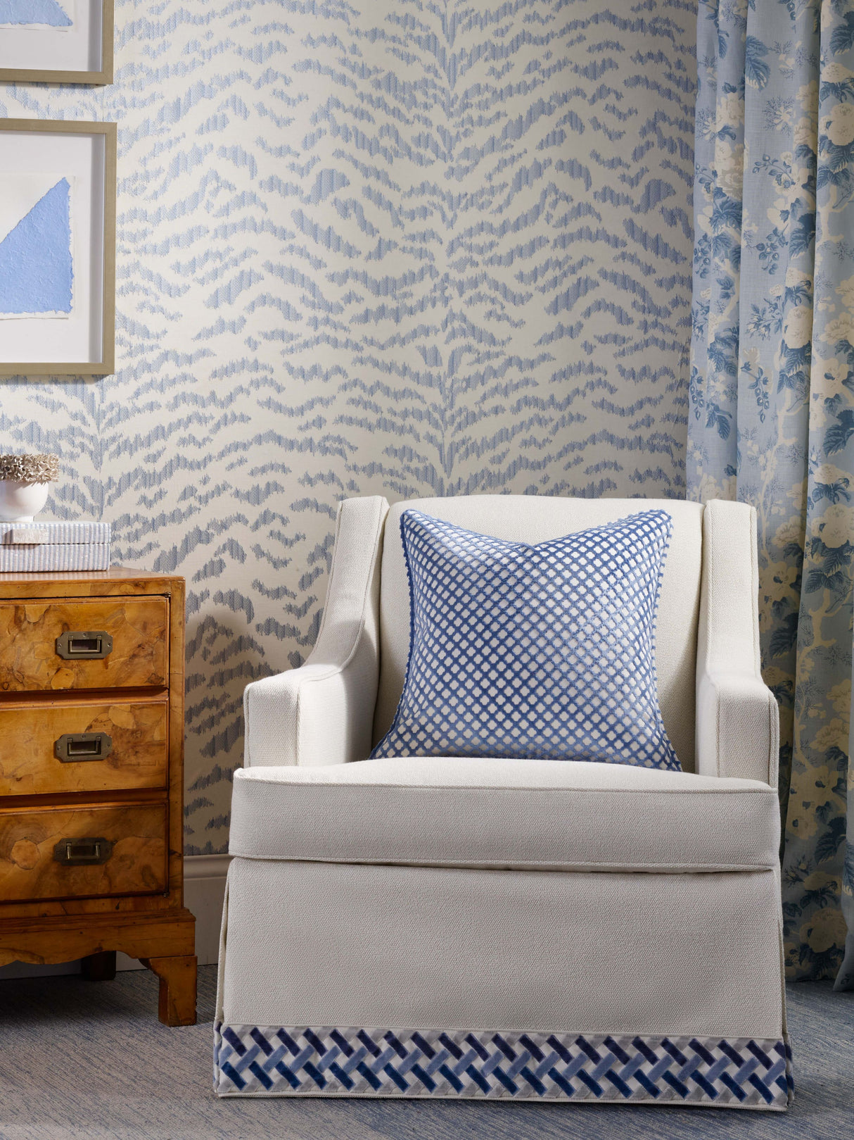 Scalamandre SC 001826692M LAPIS POMFRET Fabric - Eade's Wallpaper