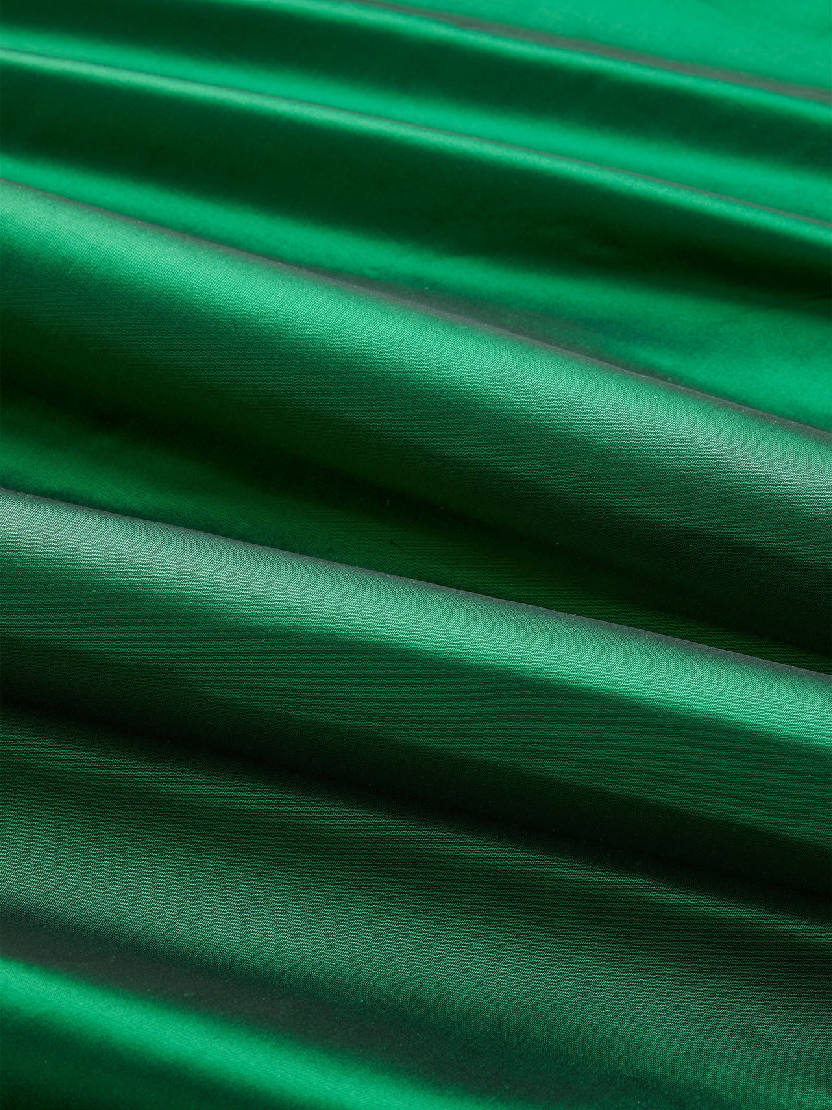 Scalamandre SC 002527250 BOTTLE GREEN OLYMPIA SILK TAFFETA Fabric - Eade's Wallpaper