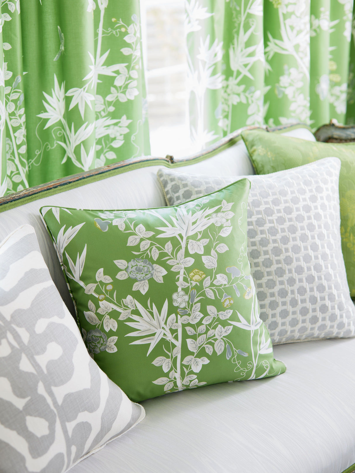Scalamandre SC 000216366M SAHARA ZEBRA Fabric - Eade's Wallpaper