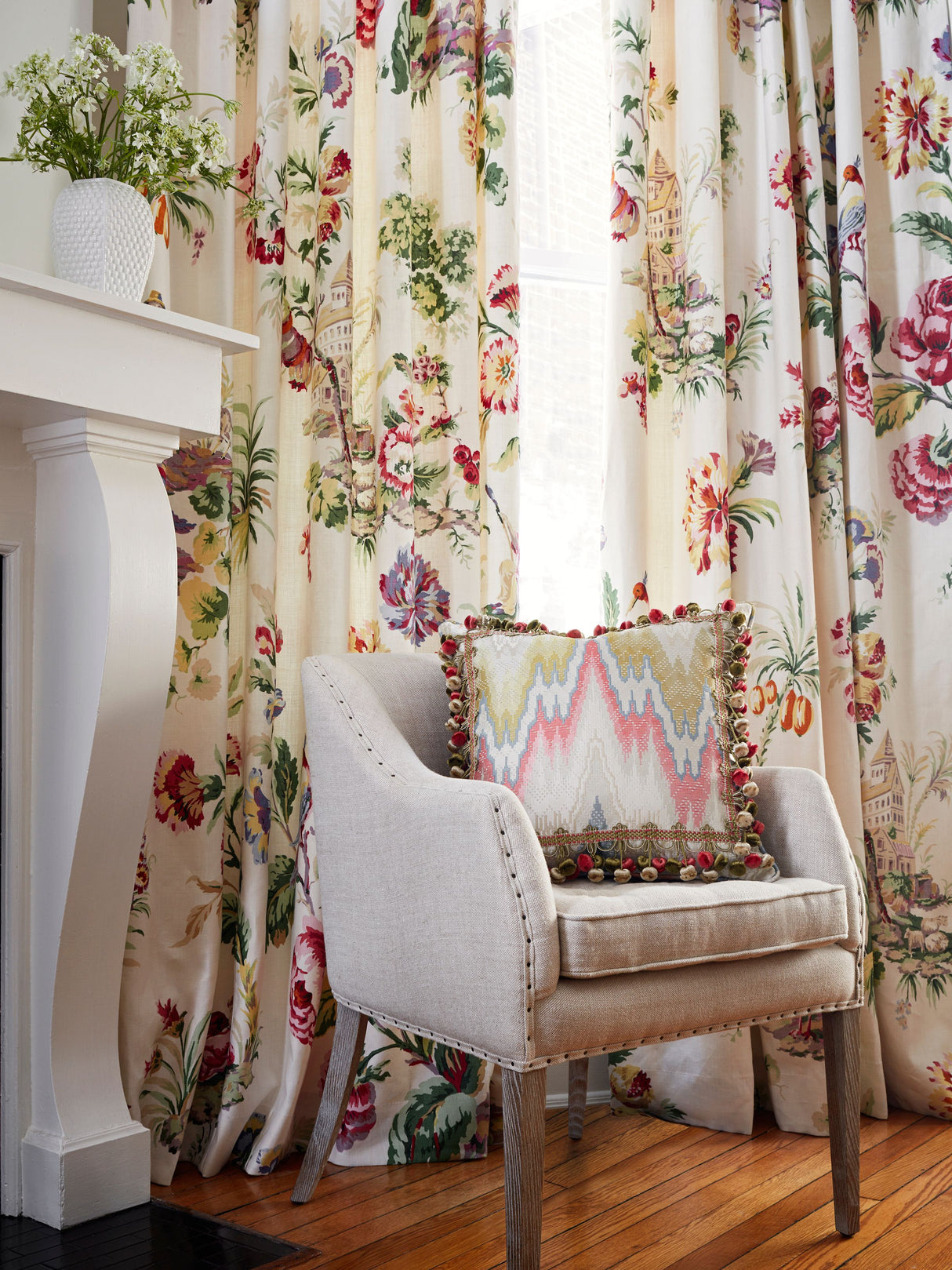 Scalamandre SC 000216584 PORCELAIN SOMERSET LINEN PRINT Fabric - Eade's Wallpaper