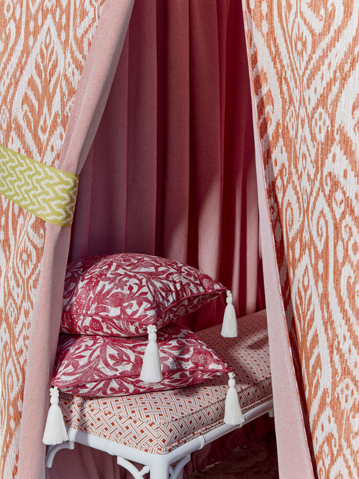 Scalamandre SC 000327195 CARIBE BALI FLORAL Fabric - Eade's Wallpaper