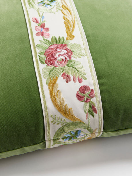 Scalamandre SC 4425SDDTT3342 REINE/LINLEY VELVET PILLOW - Pi