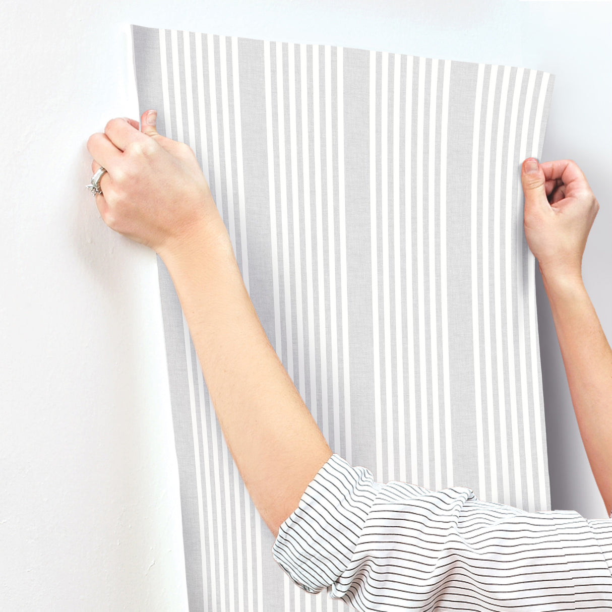 Magnolia Home SR1582MH French Arctic Grey Linen Stripe Wallp