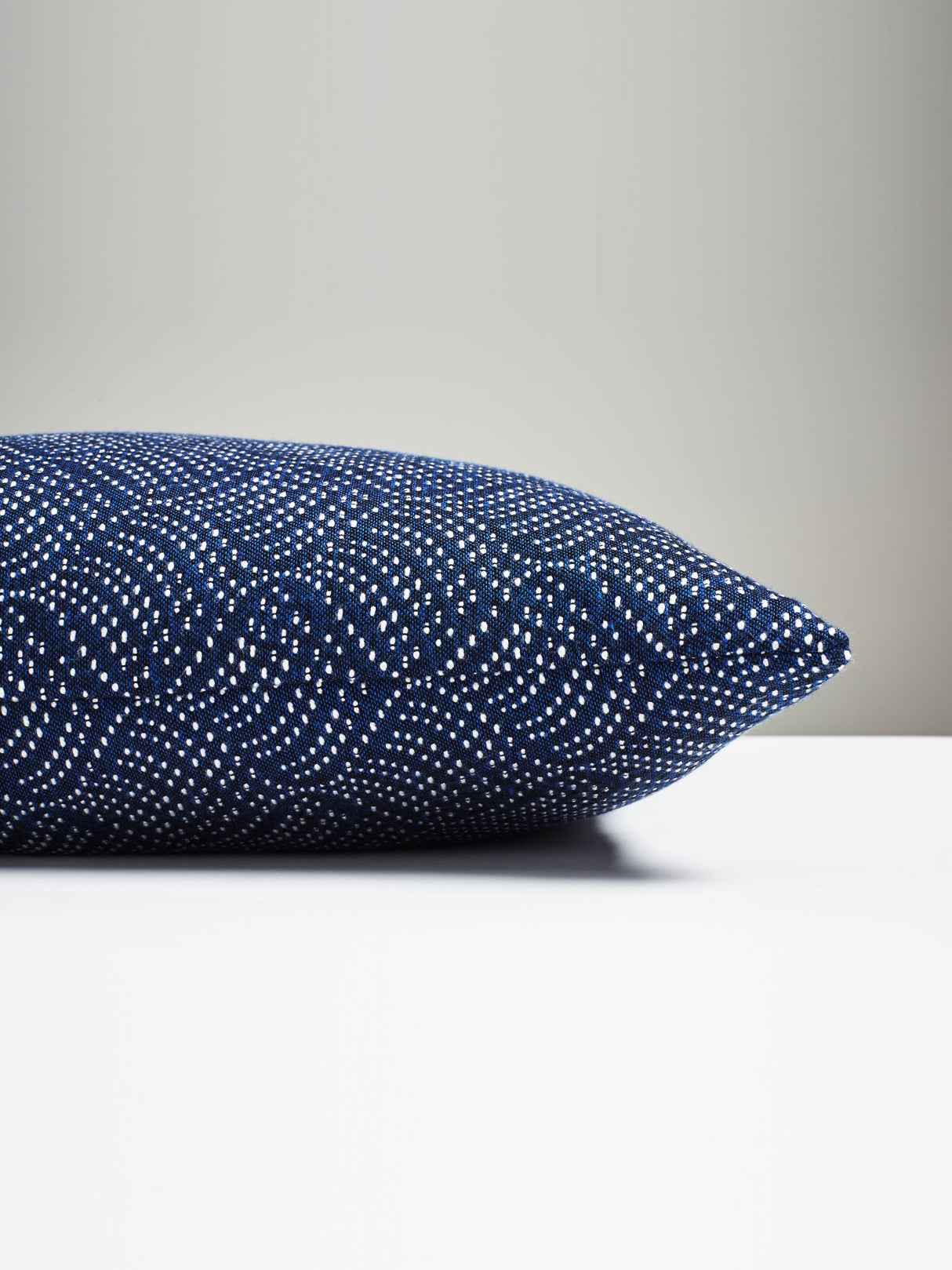 Scalamandre SU 0003PLAYGPILL PLAYA GRANDE OUTDOOR PILLOW - P