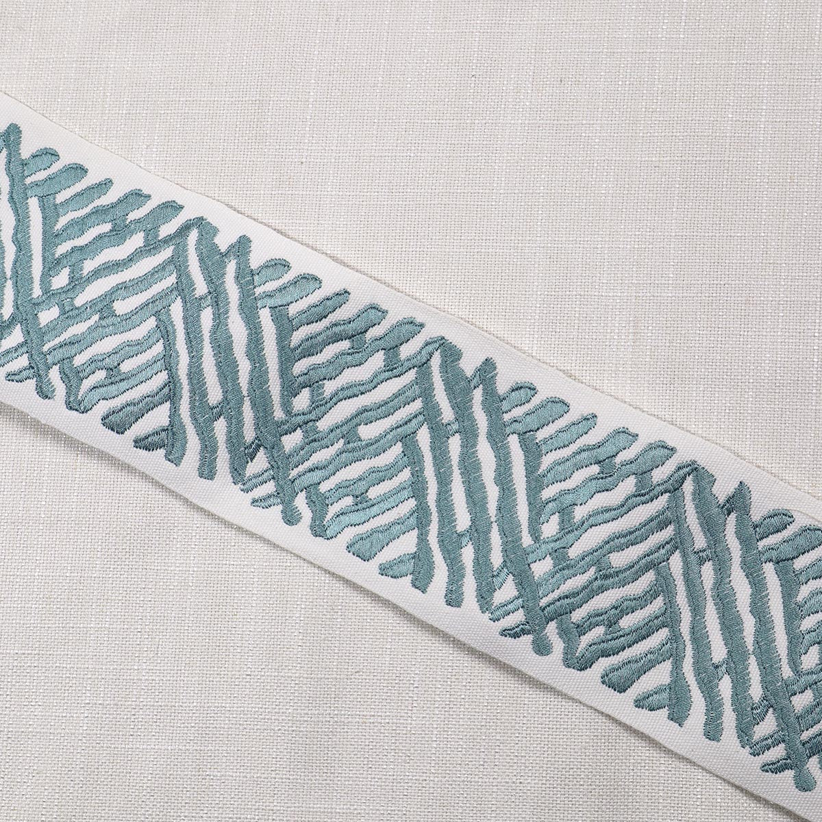 Eade’s TRELLI EMB TAPE JADE JADE