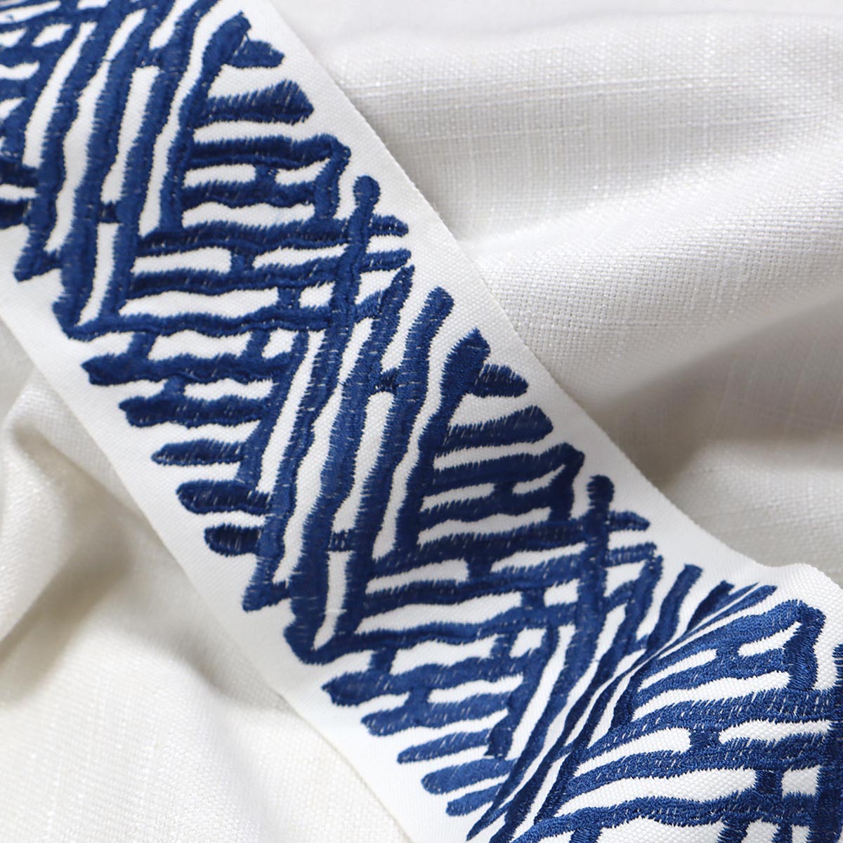 Eade’s TRELLI EMB TAPE MARINE MARINE