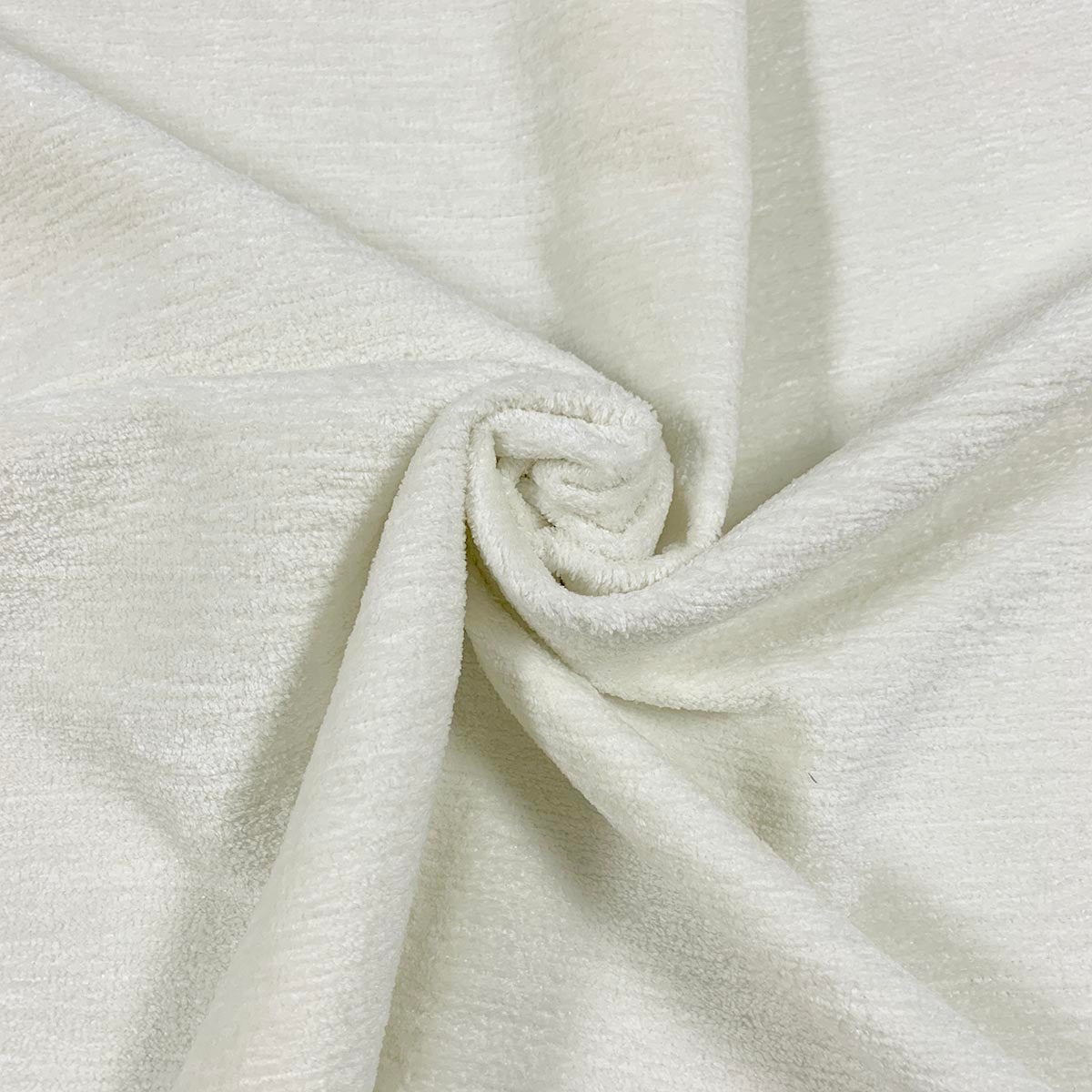 Eade’s VELVET SNOW SNOW