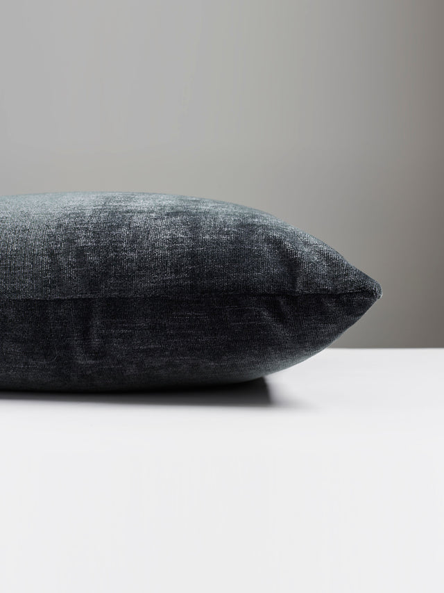 Scalamandre VP 0666SUPRMPILL SUPREME VELVET PILLOW - Pillow 