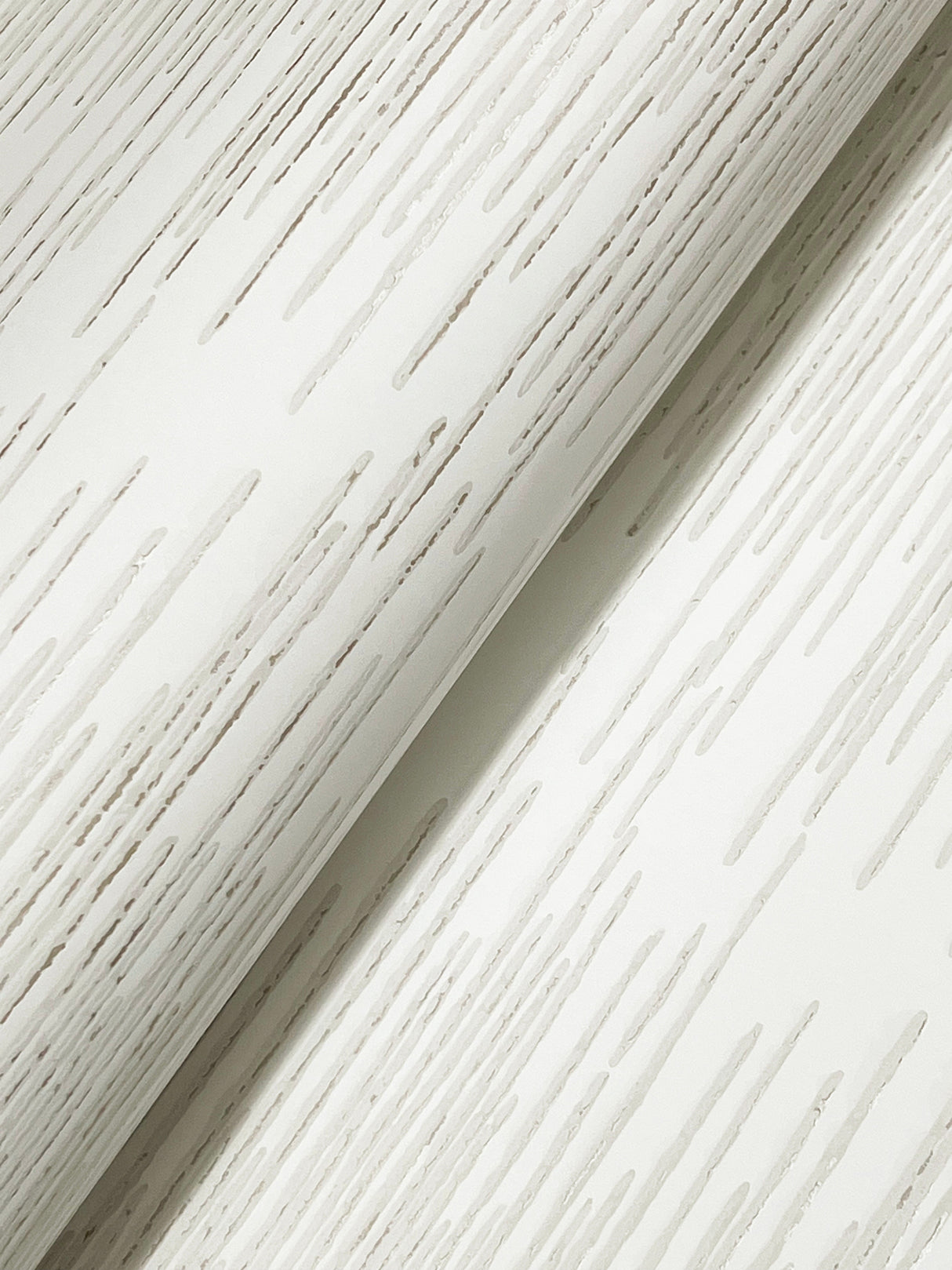 Ronald Redding VR1506 Operetta White Metallic Columns Wallpaper