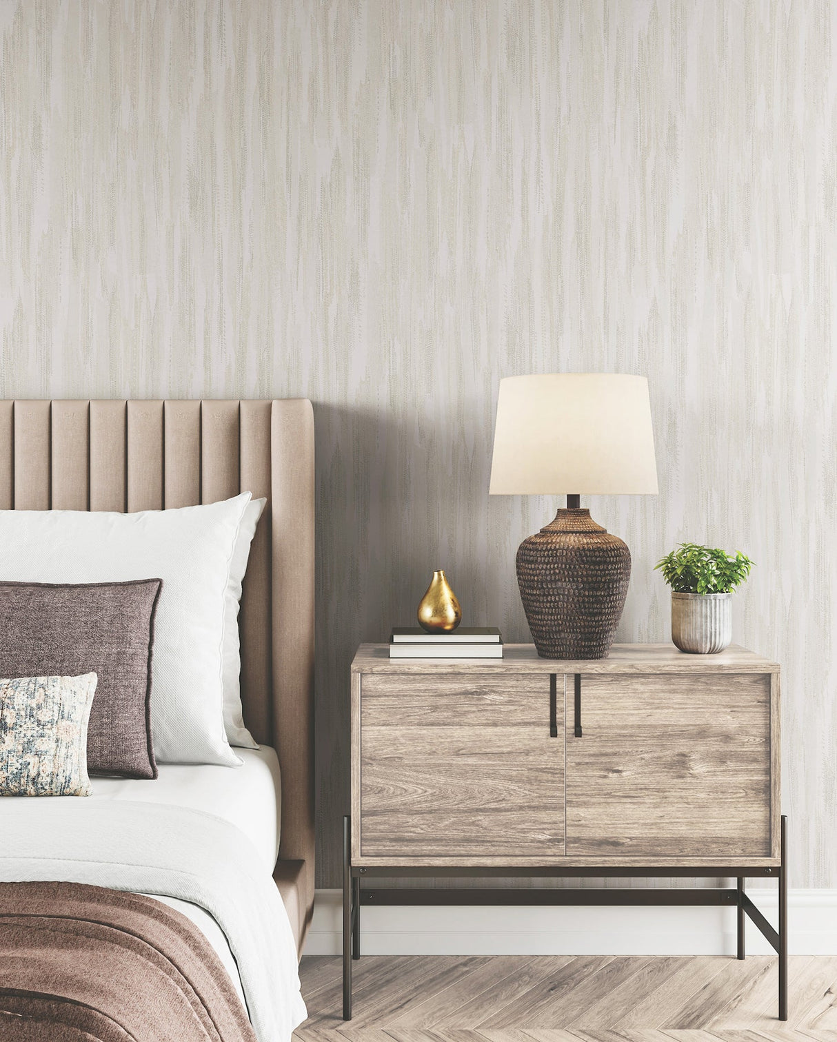 Ronald Redding VR1522 Tribeca White Texture Stripe Wallpaper