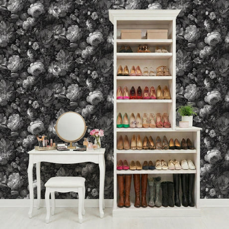 Veer Decor Vintage Floral Black & White Peel & Stick Wallpap