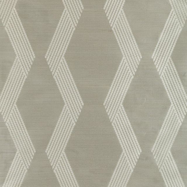 KRAVET COUTURE W3835.11.0 CHAINLINK EMB SISAL GREY Wallpaper - Eade's Wallpaper