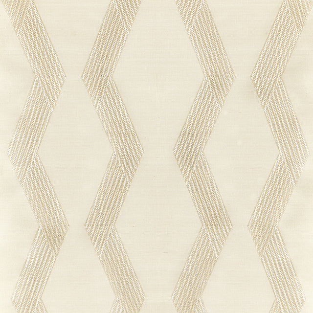 KRAVET COUTURE W3835.161.0 CHAINLINK EMB SISAL BONE Wallpaper - Eade's Wallpaper