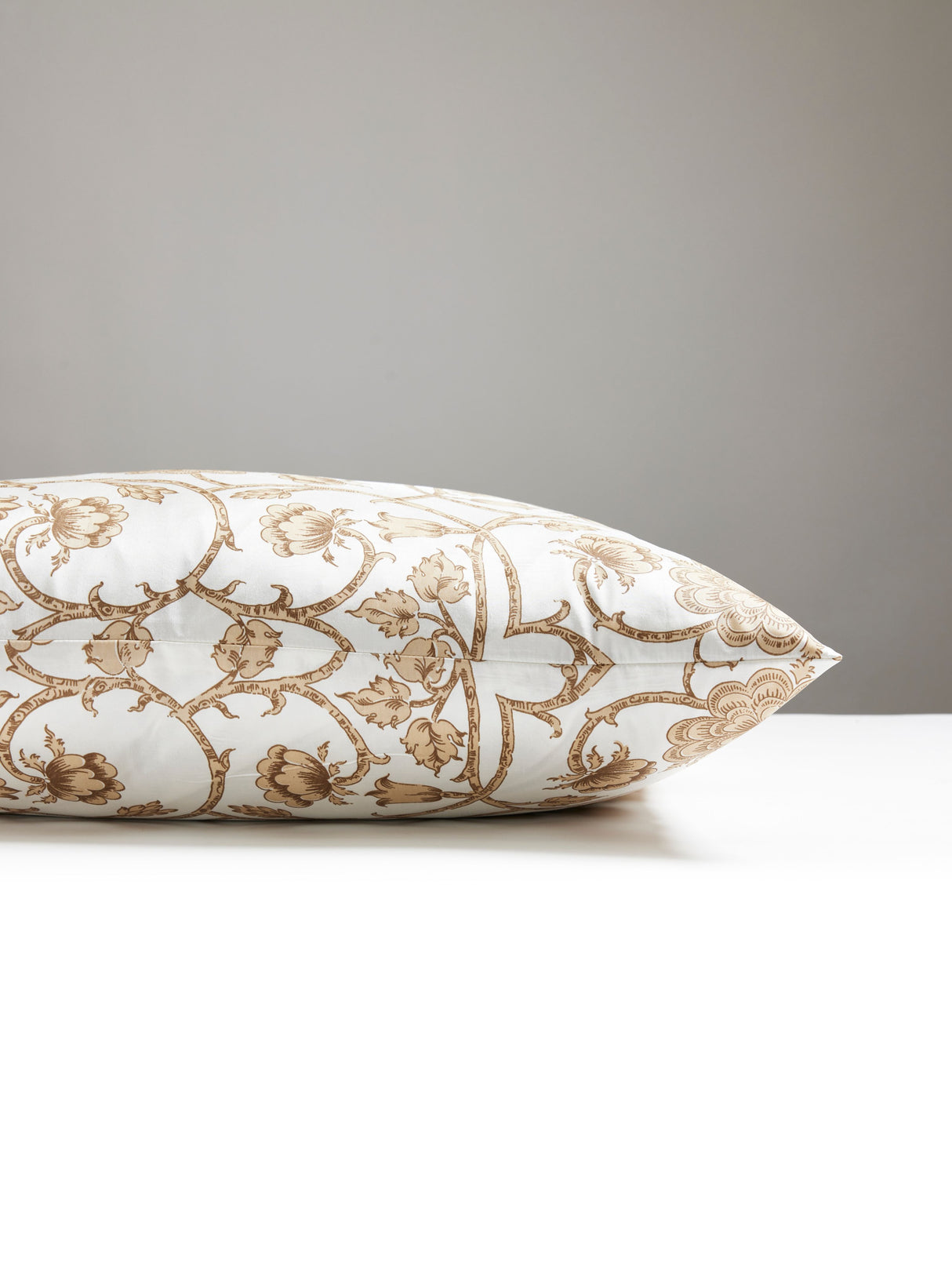 Scalamandre YD 0003SDDK5736 ORNAMENTAL GATE PILLOW - Pillow 