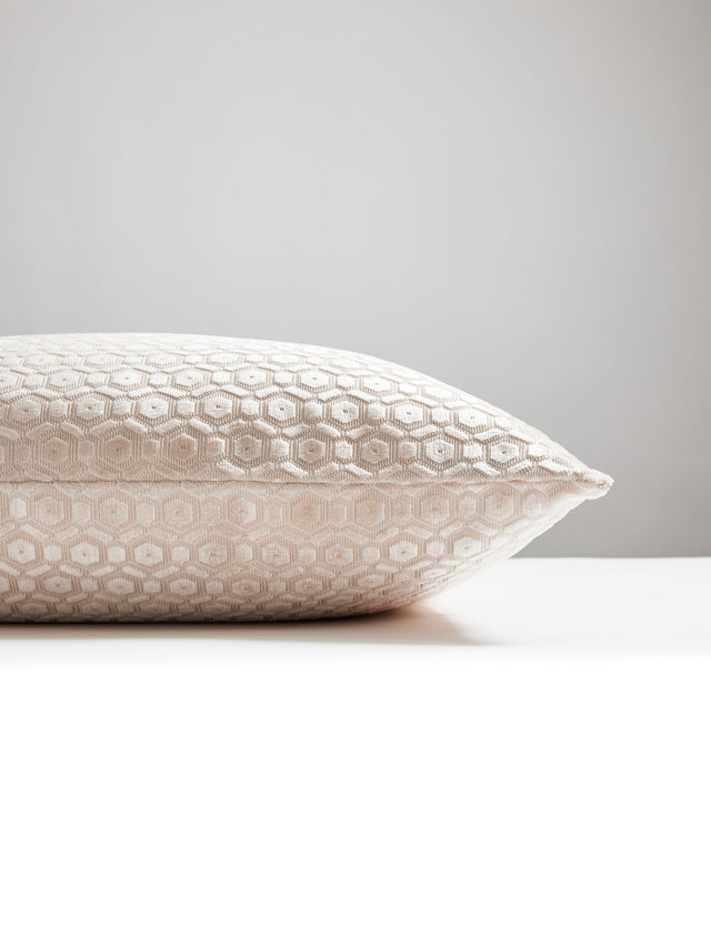 Scalamandre ZS 0002MANEPILL MANETTA PILLOW - Pillow Collecti